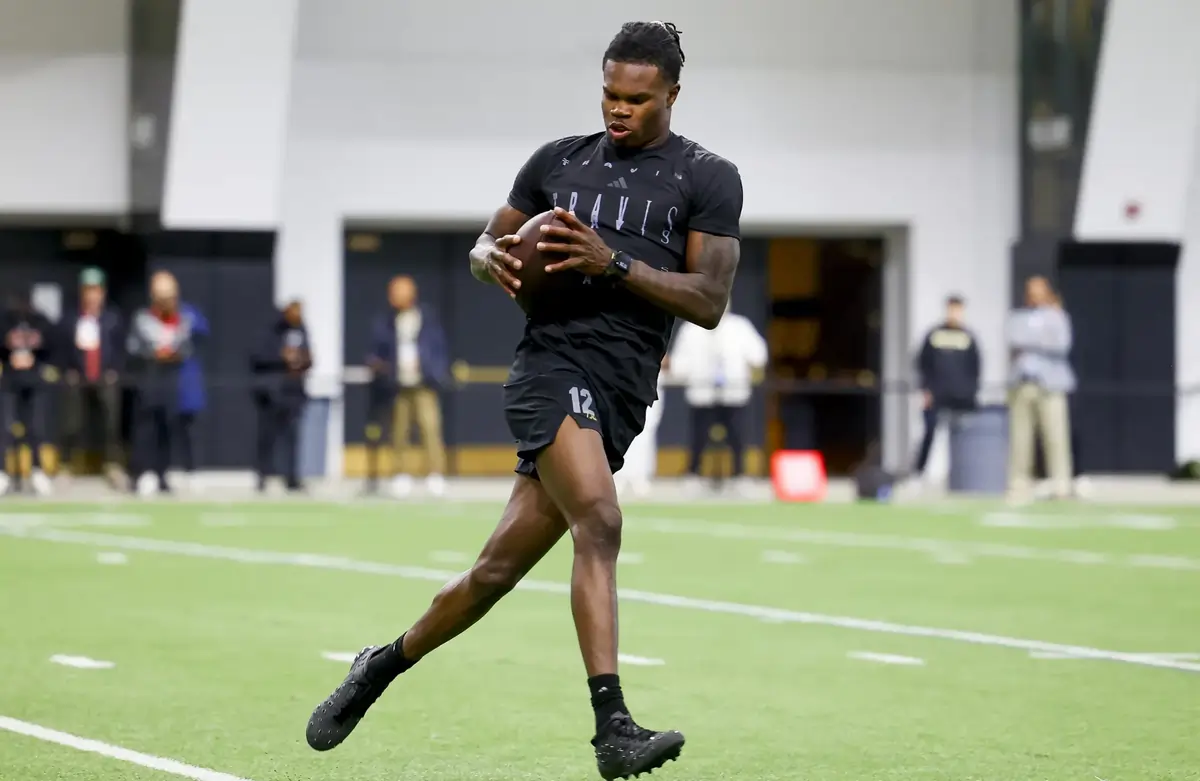 Giants Open to Travis Hunter Becoming a Full Two-Way Player