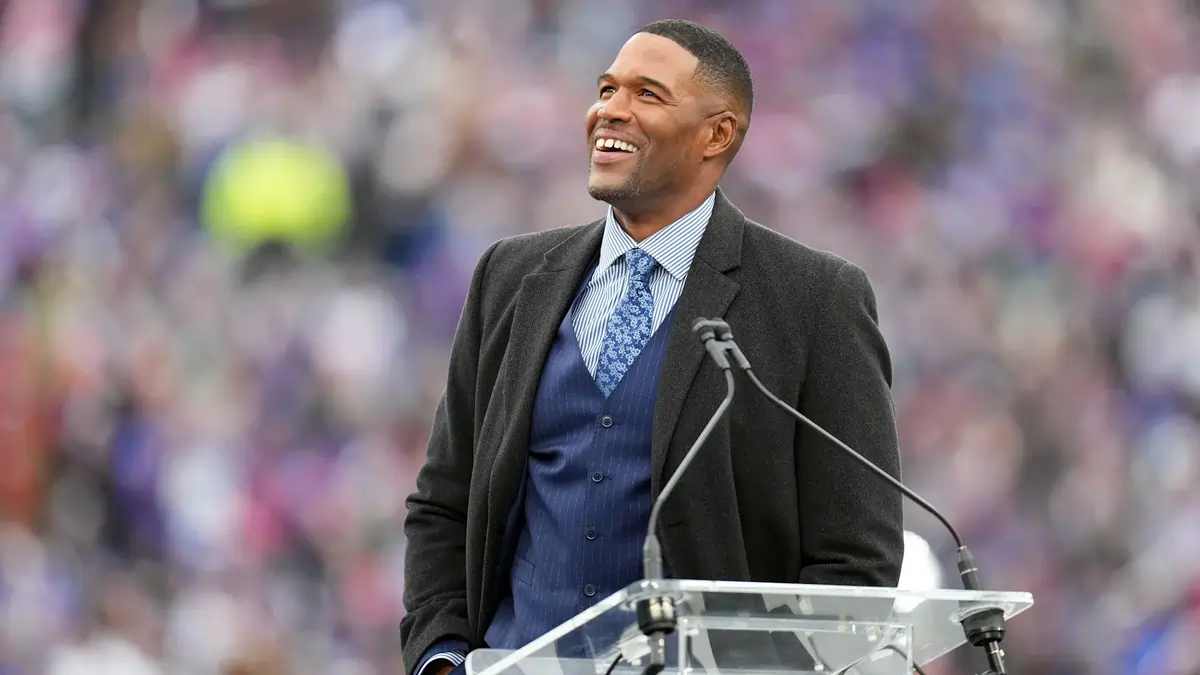 Michael Strahan Shares Insight on Maximizing Travis Hunter’s Talents