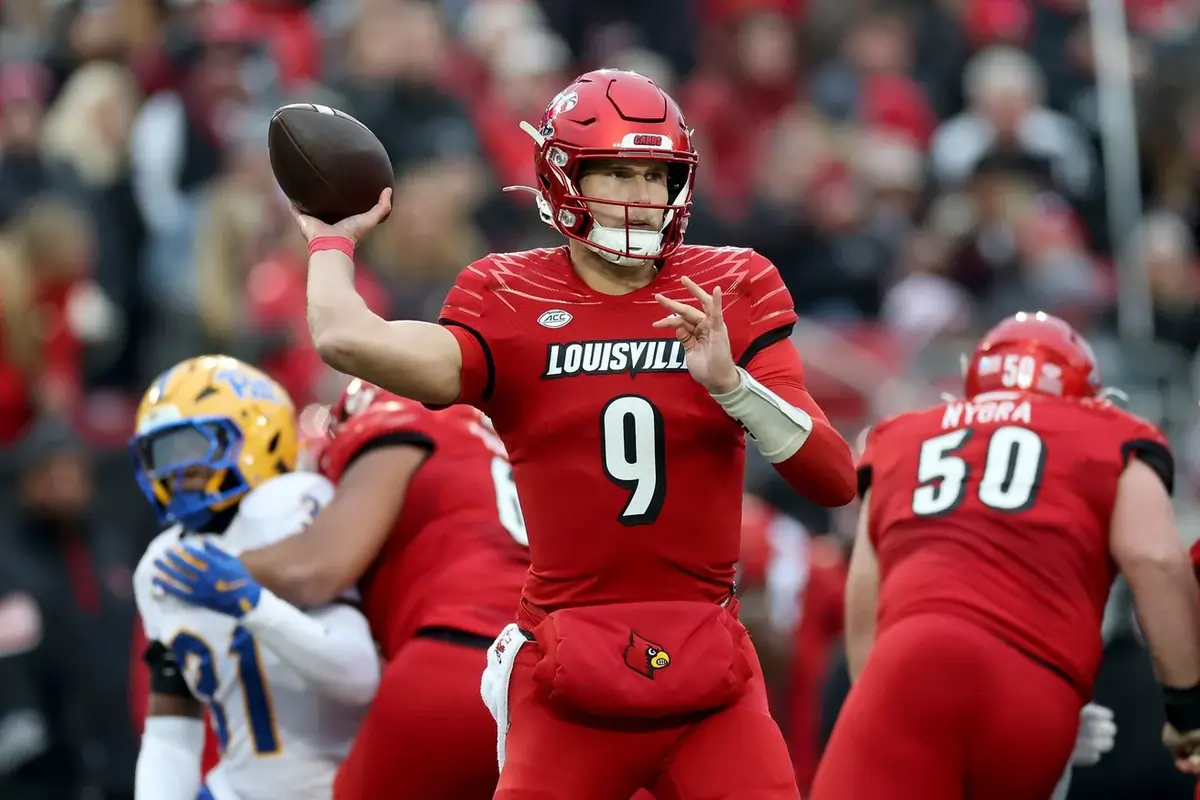New York Giants QB Search, Tyler Shough Visits Team on Wednesday