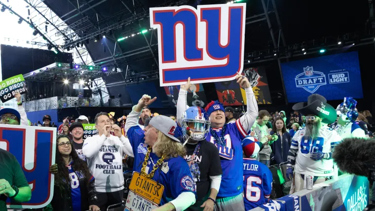 New York Giants Linked to Elite 2026 Offensive Lineman